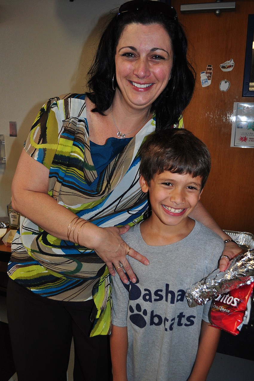 Vicky and Justin Feliz grabbed some dinner at the event.