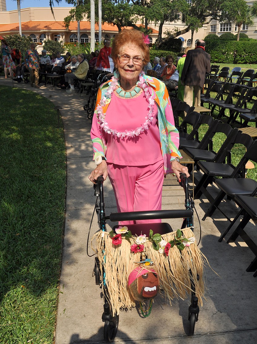 Charlotte Kotzen gets in the Hawaiian spirit.