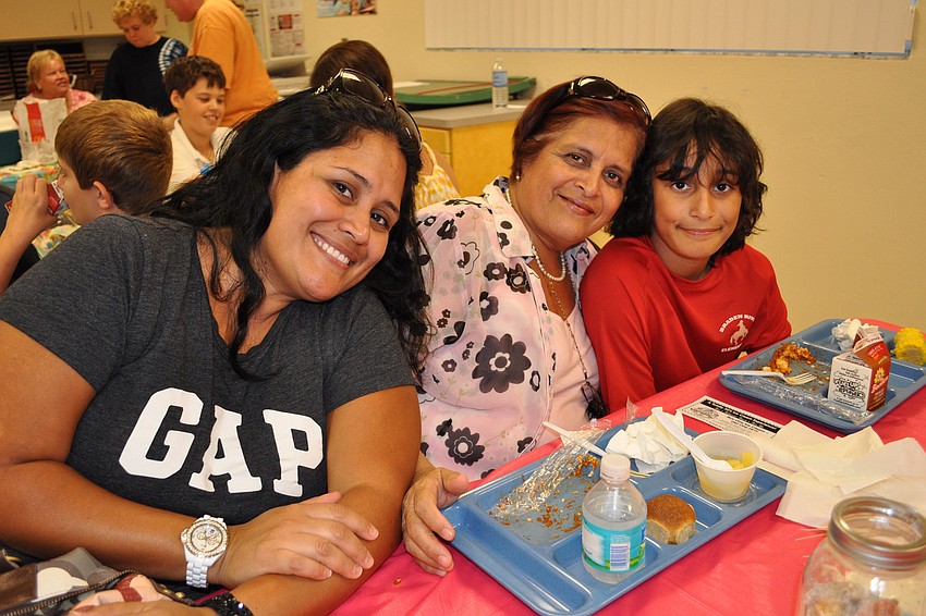 Patricia  Lopez, Margarita Sanchez and Gabriel Lopez