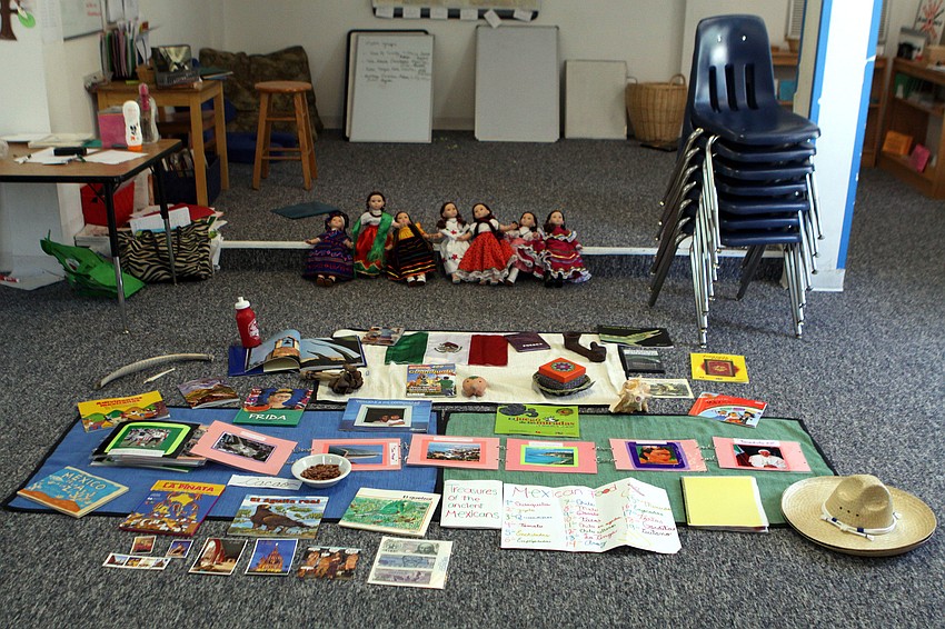 The students from LÃ©on, Mexico brought a wide variety of things to show the students at NewGate including pictures of famous Mexicans, dolls, cacoa beans and books.