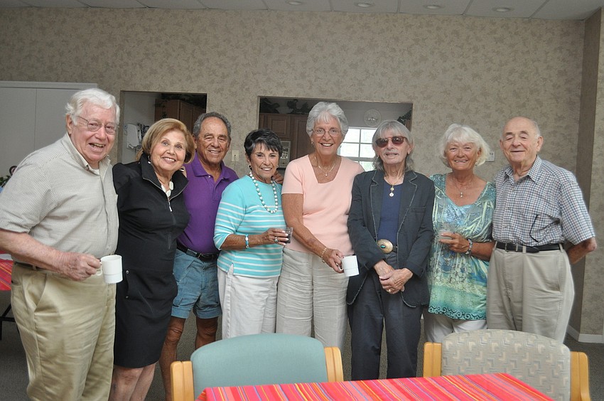 Stan and Marilyn Hochman, Marvin Norin, Helen Peretz, Bobbe Steiner, Bert Speigel, Joyce Norin and Bernie Isaacs