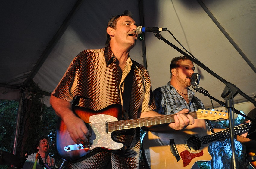 Greg Poulos of the Venturas playing with Kettle of Fish