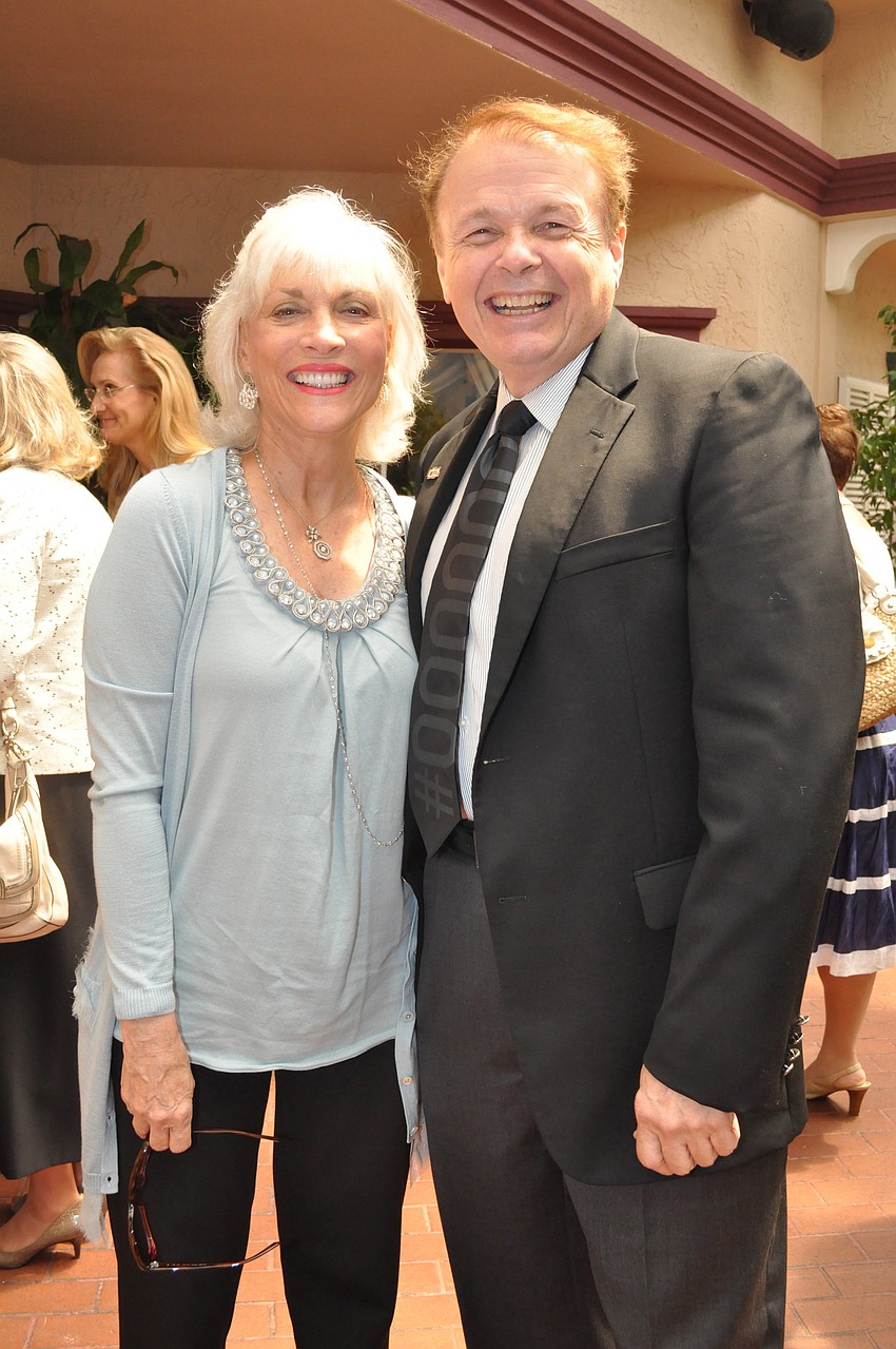 Diane Roskamp and Larry Thompson