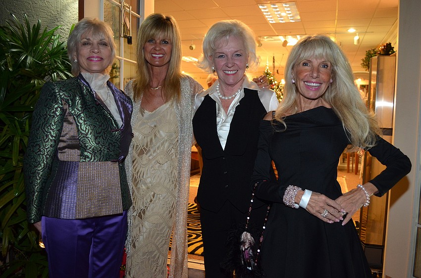 Diane Roskamp, Joleen Roskamp, Stephanie Shaw and Deborah Van Cleve