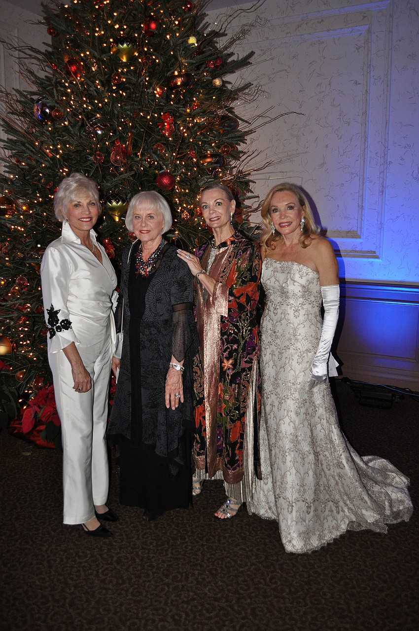 Diane Roskamp, Carol Phillips, Jean Weidner Goldstein and Margaret Wise