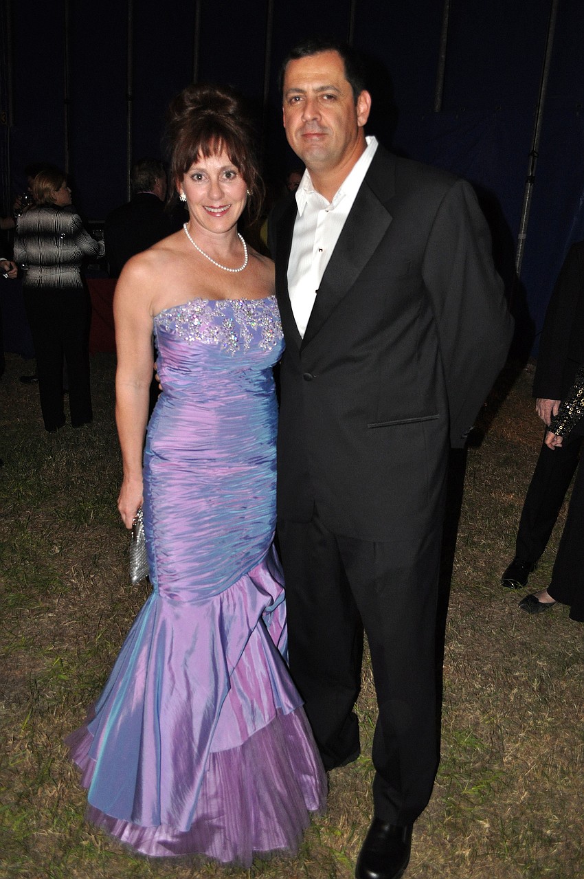 Dr. Laurie Walmsey with her husband Anthony Brunetti