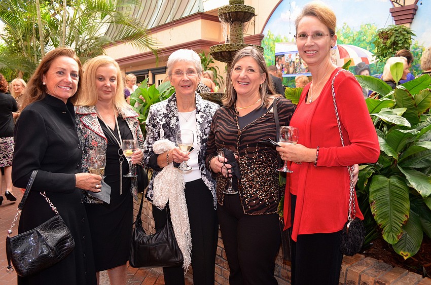 Linda Long, Julie Harris, Norma Roembke, Ellen Gaulke and Debbie Meyer