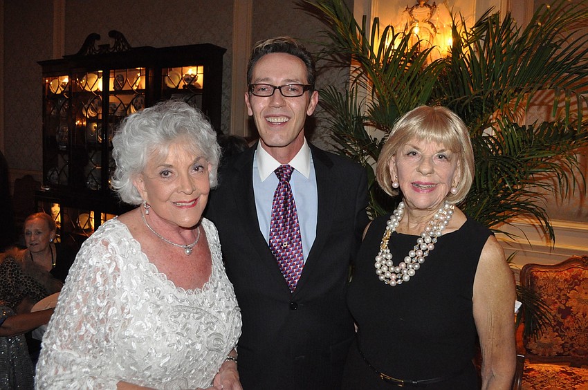 Tana Sandefur, Jim Helmich and Gloria Moss