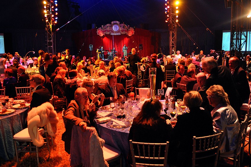 The gala benefiting Circus Sarasotaâ€™s Sailor Circus had 425 guests, a silent and live auction, musical entertainment and performances by Nik Wallenda, Pedro Reis and other circus acts.