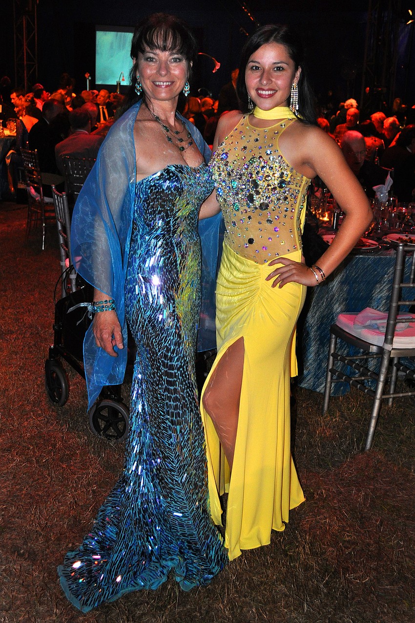 Dolly Jacobs-Reis with her niece, Julia Jacobs Barreda