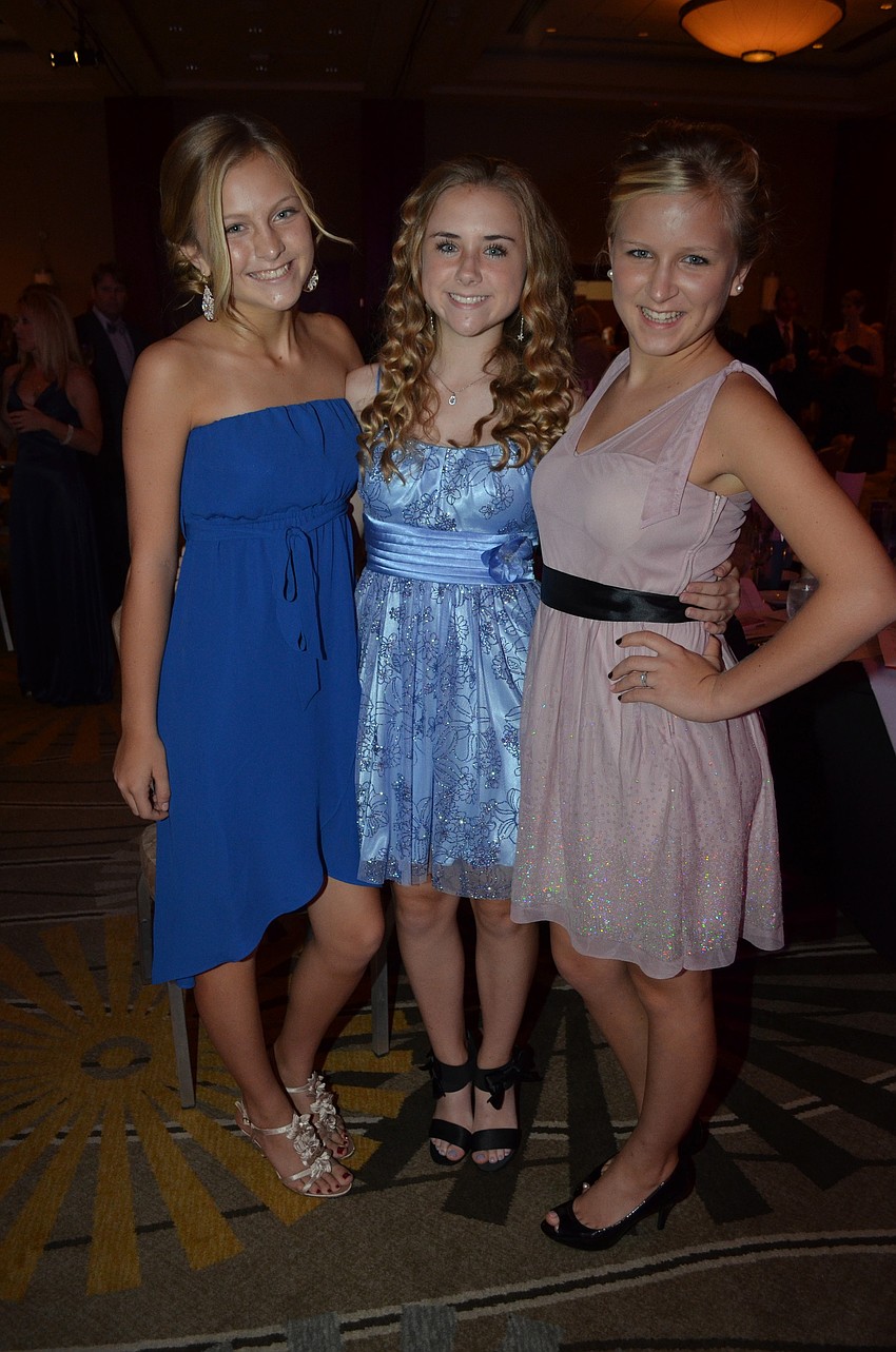 Maddy Allen, Sydney Wright and Mackenzie Allen