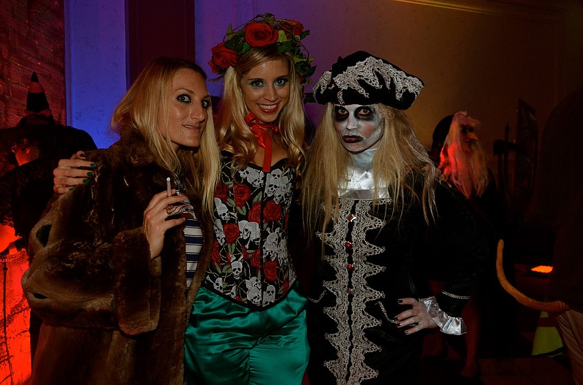 Emily Harris, Co-Chairwoman Veronica Pastore and Rachael Brown