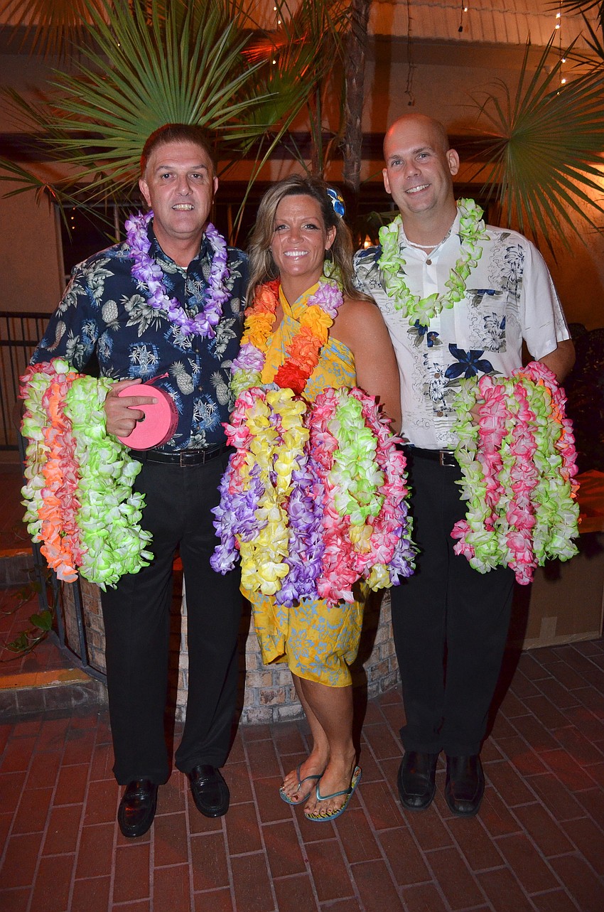 Jonathan Kendall and Linsday Carlton