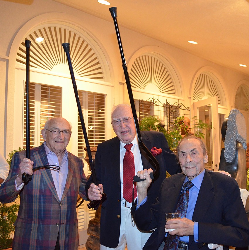 Host Stanley Kane, Even Collinsworth and Howard Phillips