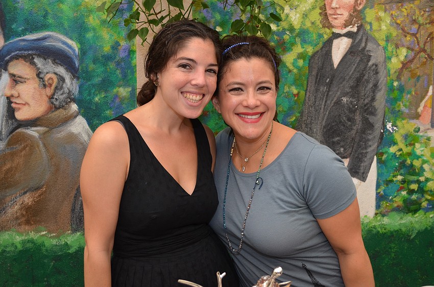 Amanda Landesberg and Vanessa Opstal