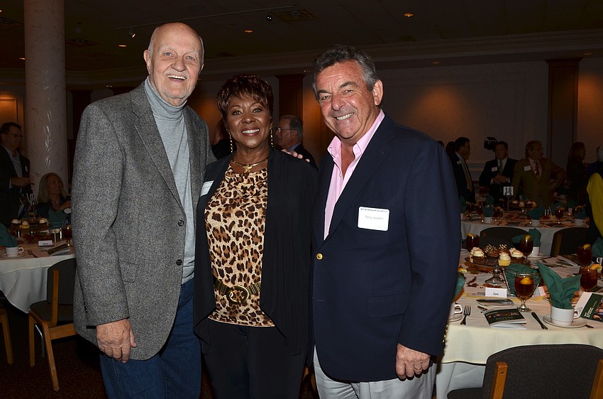 Panelists Jack Perkins, Sandra Washington and Tony Jacklin