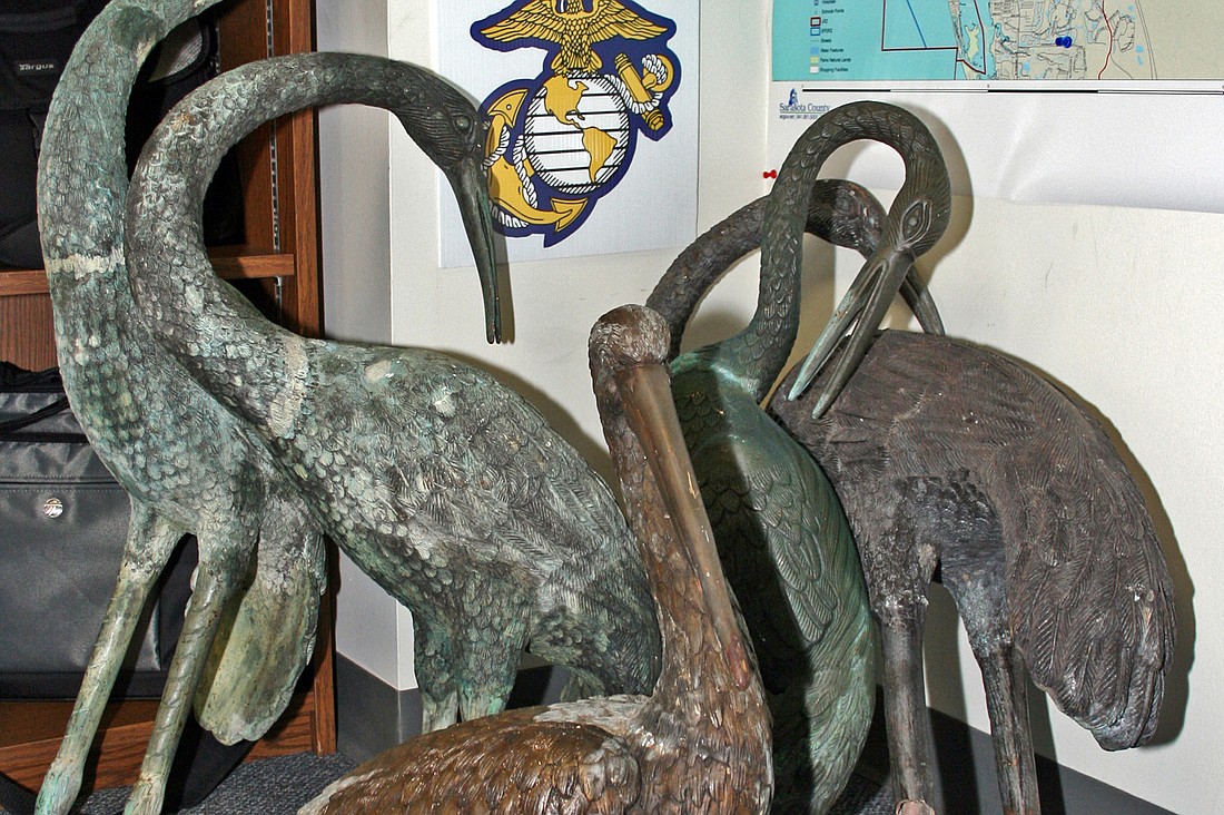 Deputies say Jason McMahon stole $8,500 worth of bird statues from at least three homes on Siesta Key and Prestancia.