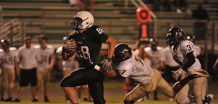 Junior tight end Wyatt McLeod hauled in a 50-yard touchdown pass in the second quarter. Photos courtesy of Tom Hubbard.