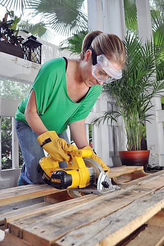 Leslie Gnaegy started with a power saw but found it easier to use a hand saw. Make sure to wear protective goggles, closed-toe shoes and gloves.