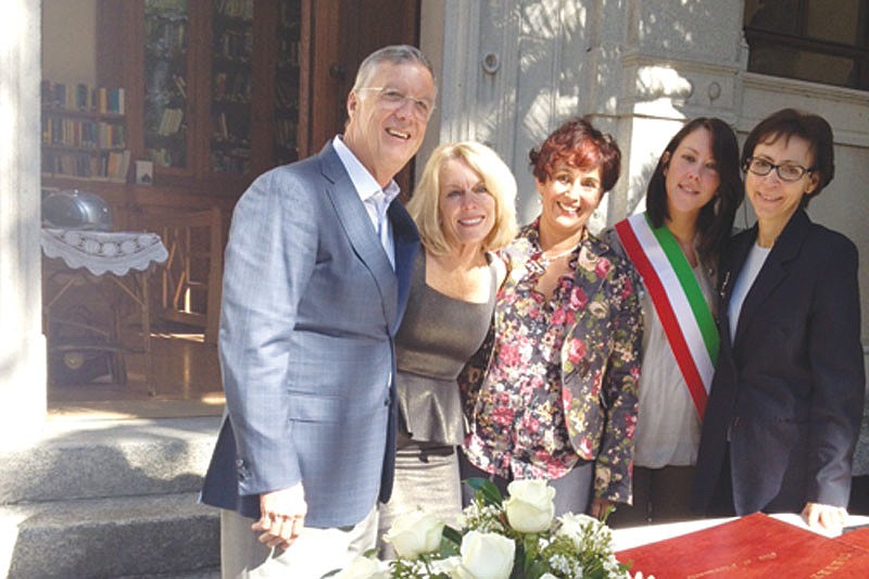 Michael Welly and Lynn Weddington in Bellagio, Italy. Courtesy photo.