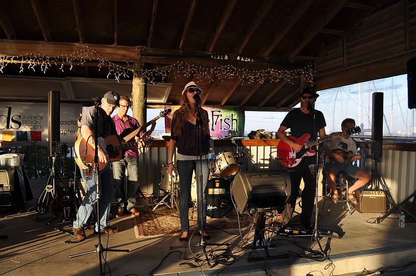 Stonefish sets the mood with a rendition of The Allman Brothersâ€™ â€œSoulshine.â€