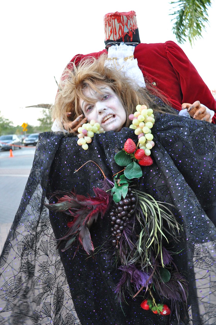 Fran Goh, a character artist, carried her own head.