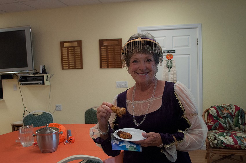 Pat Hagstrom enjoys the appetizers.