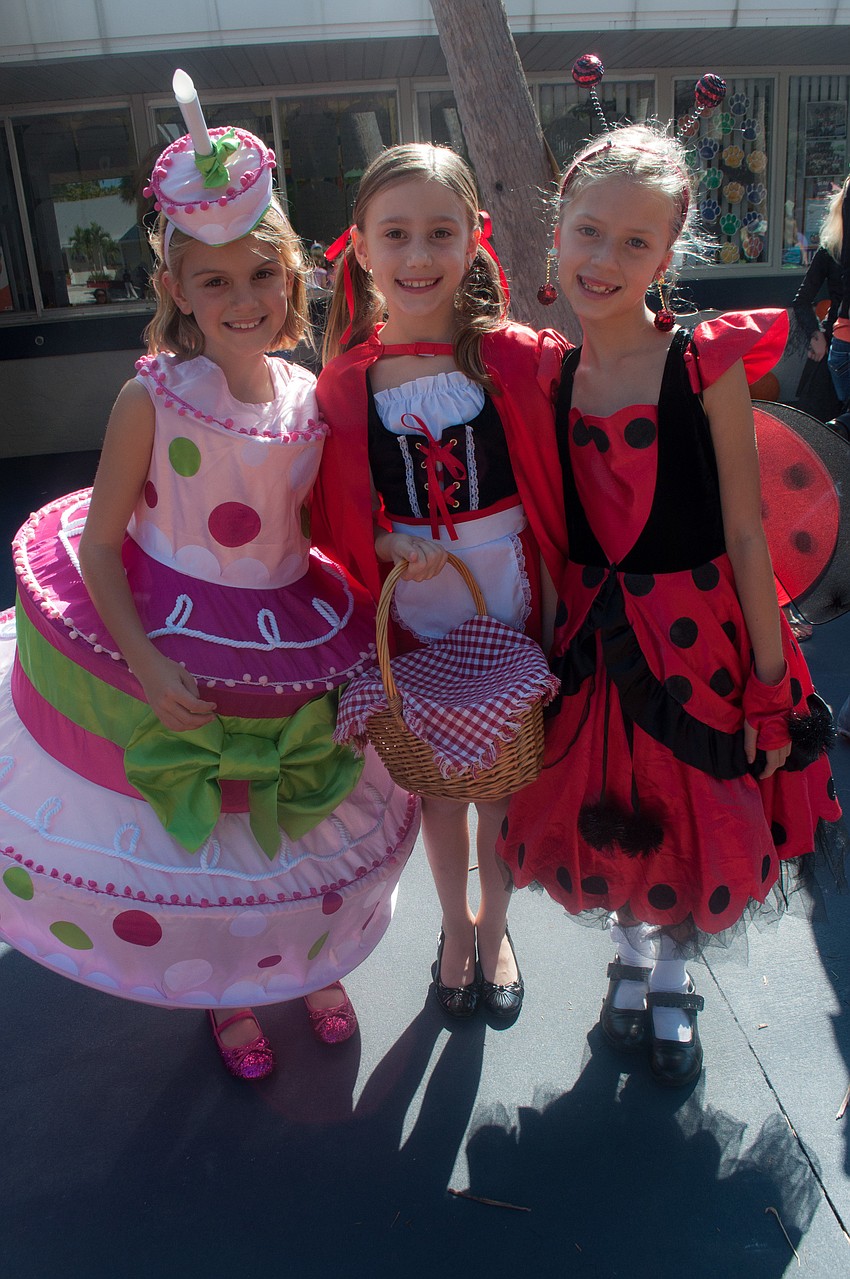 Third graders Madeline Frazier, Marisa Govic and Austin Bonacuse joined in the parade.