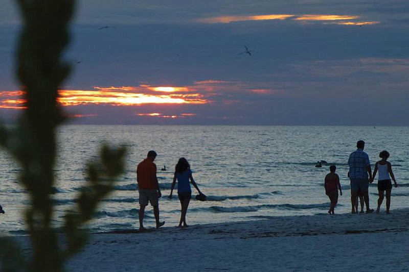 Claudia Weik submitted this sunset photo, taken on Siesta Key.