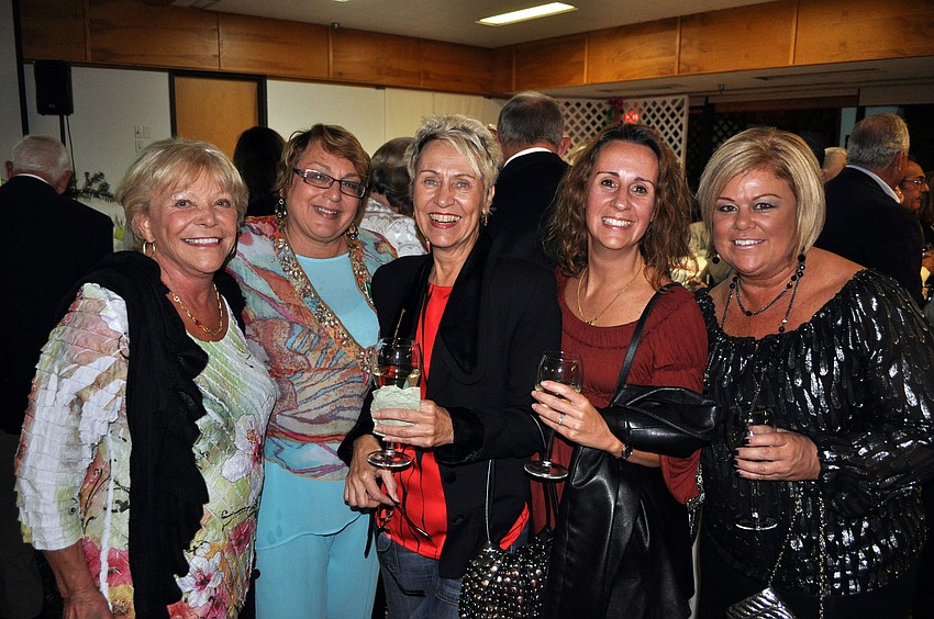 Marty Dove, Liz Rusling, Jane Fidalgo, Lisiane Jimenez and Katy Dove