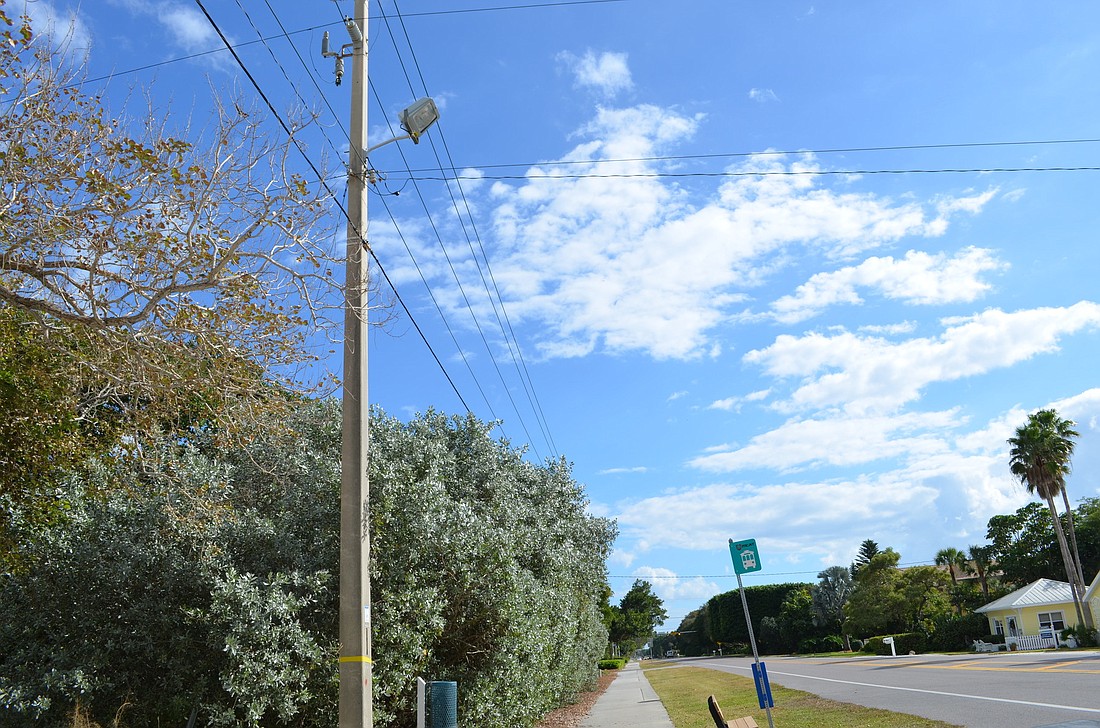 A discussion will be held today to discuss the possibility of burying Gulf of Mexico Drive power lines.