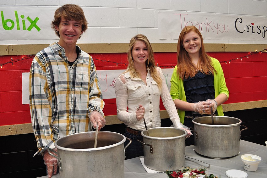 Colson Engelberger, Paige Lewandrowski and Hayley Rejtek doled out soup.