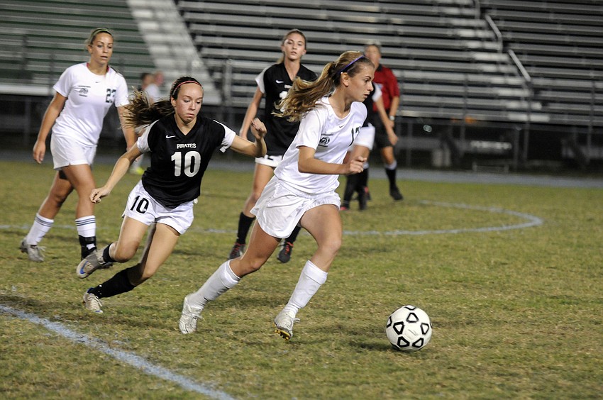 Lakewood Ranch forward Tyler Gordon was credited with two assists.