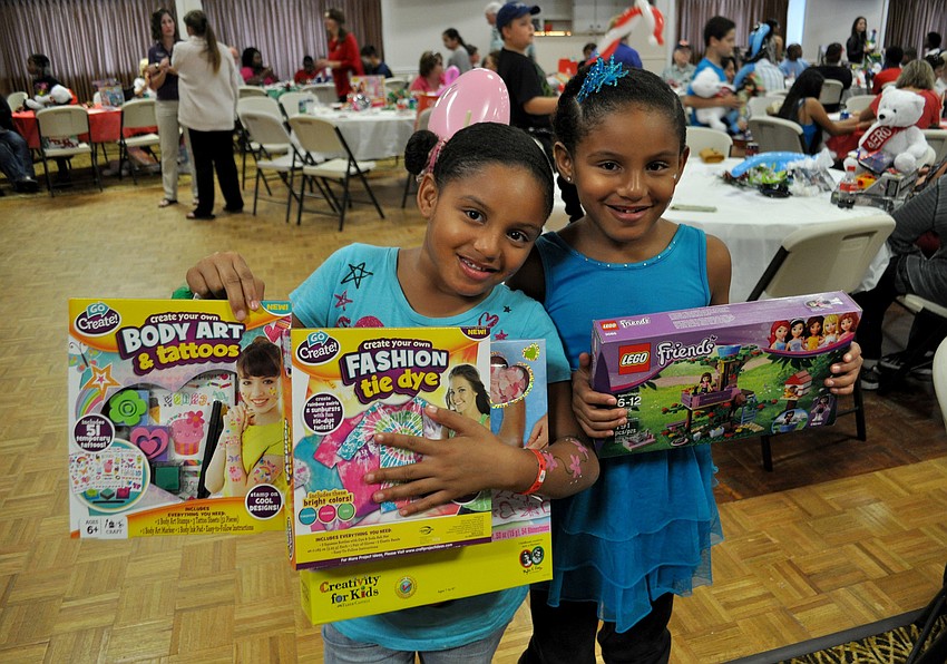 Ariel and Ana Samedi