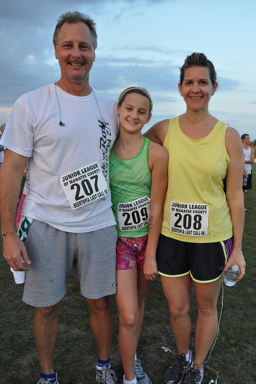 Mike, Emily and Jennifer Loefgren raced, while the rest of their family, Hannah, Abby and Gail, watched.