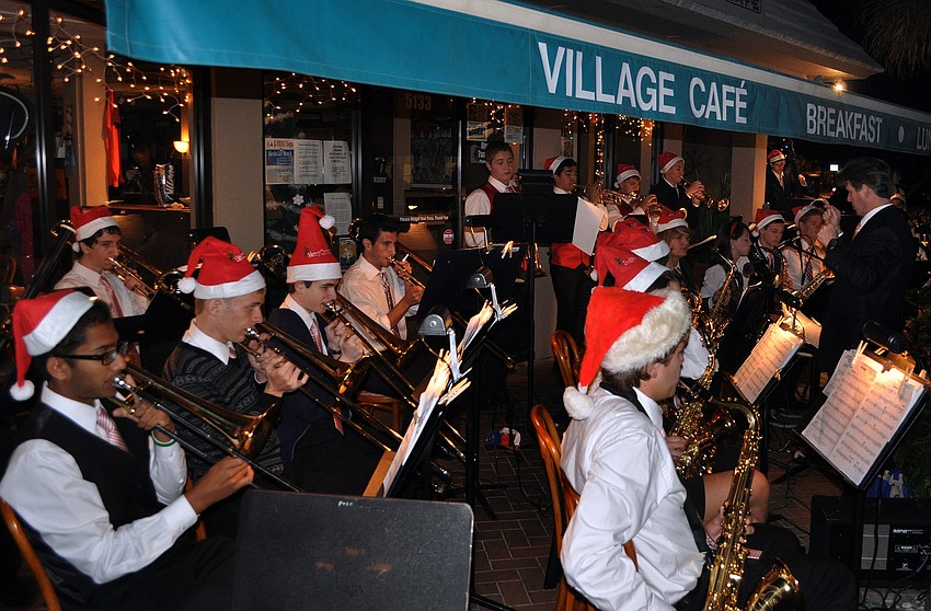 The Pine View Jazz Band performed out in front of The Village CafÃ©.