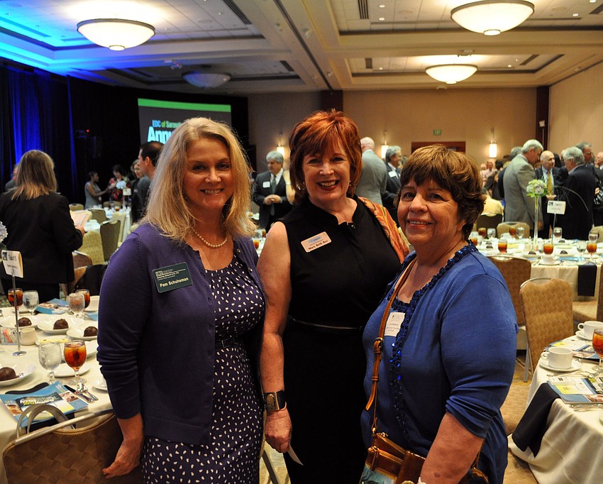 Pam Schuneman, Mary Beth Bos and Lynn Robbins