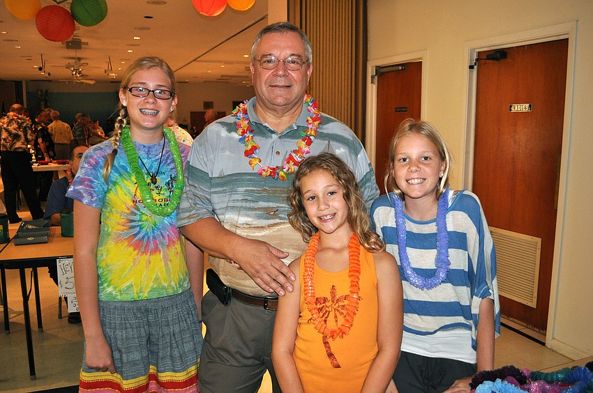 Hailey Ballard, 12, Bill Cook, Nicole Norwine, 9, and Bailey Ballard, 12