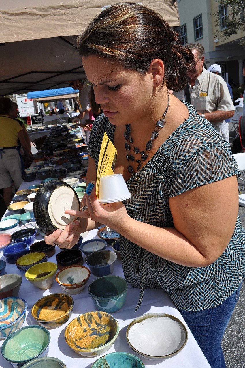 Renee Huff found the perfect dip bowl.