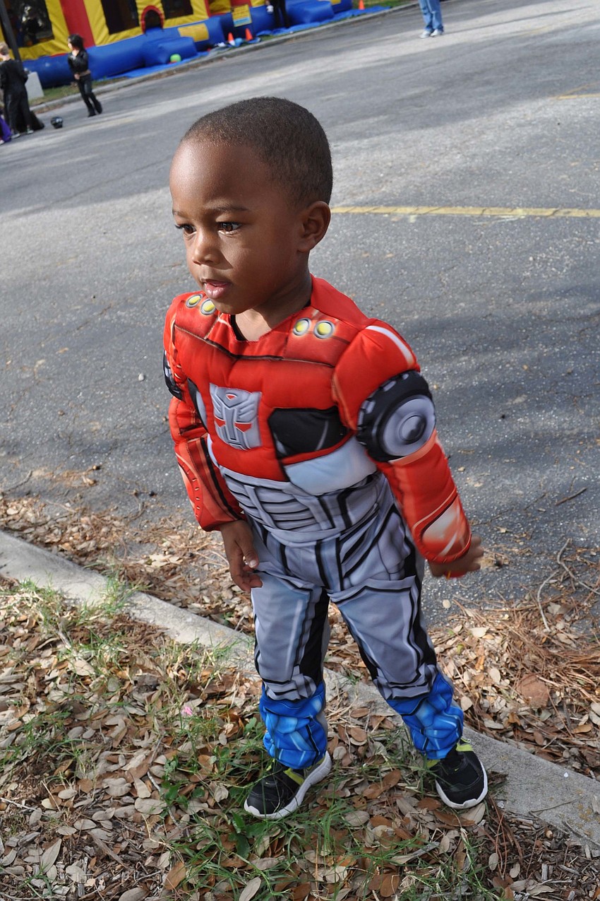Jahari Pitts, 3, played carnival-style games.