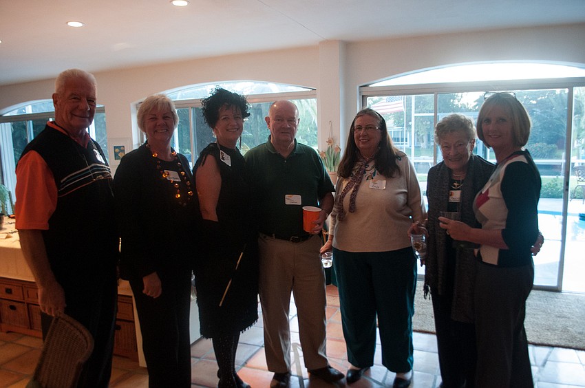 Bruce Schaefer, Barbara Koetsier, Liz Yerkes, John Dabio, Emily Dabio, Pauline Schroeder and Susan Schaefer