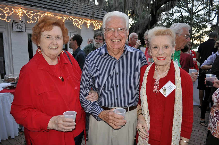 Volunteers Pat Bonarek with John and Adrienne Wagner