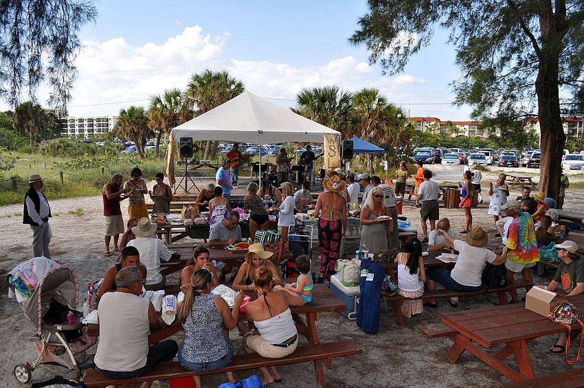 A large crowd came out to the 5th annual WSLR Beach Bash Sunday, Oct. 14, at the Siesta Key Beach Pavilion.