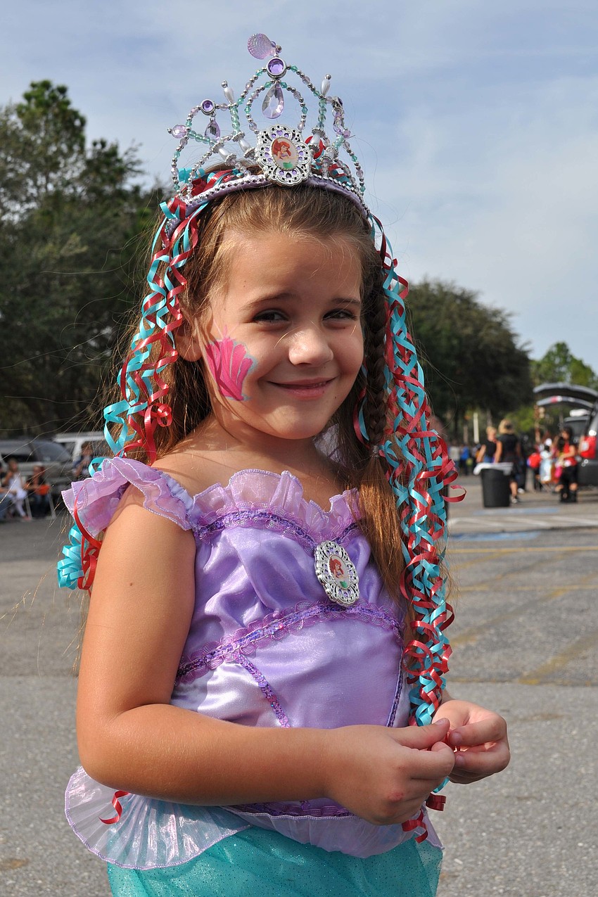 Abbigail Geiger, 5, watch had fun with her friends.