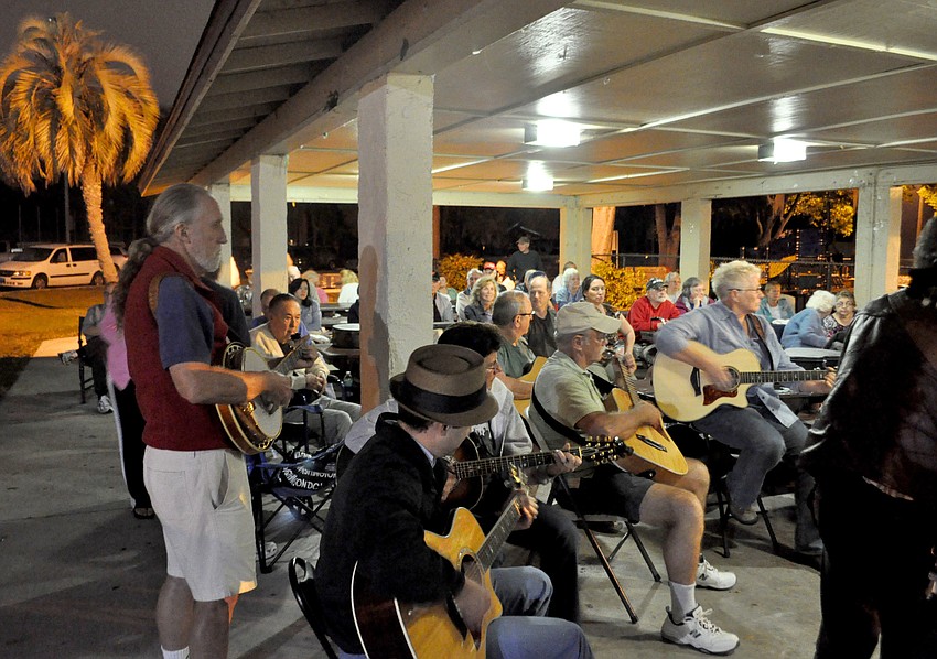 As the winter season brings more musicians to the weekly session, the performance becomes more of an open jam session.