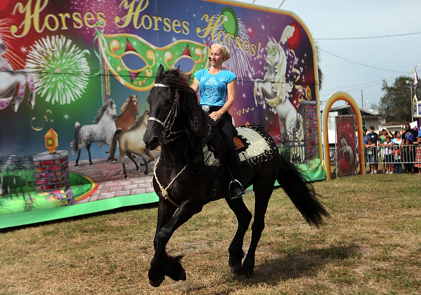 Horses Horses Horsesâ€™ Lisa Dupree riding Dragon.