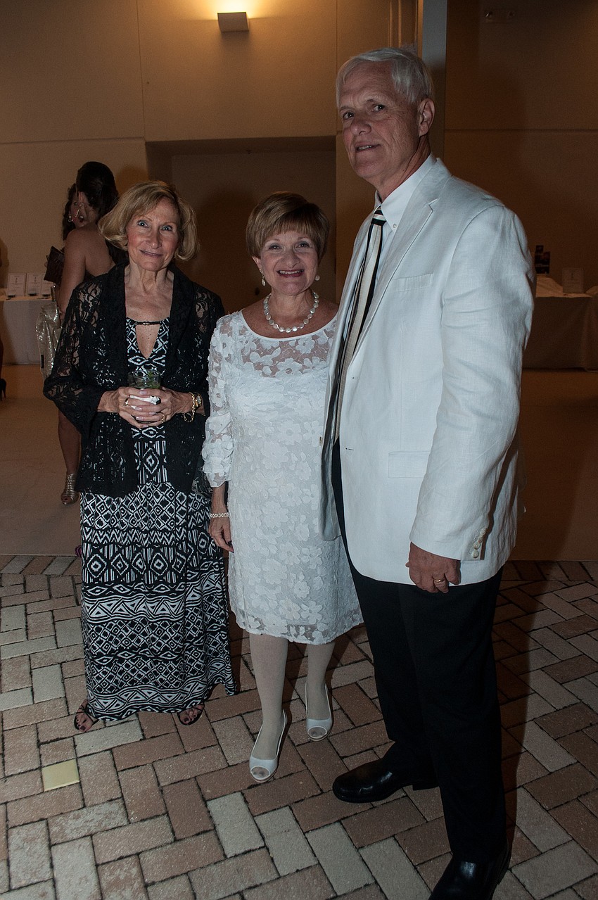 Tina Paran, Sandy and Earl Mahlenbacher