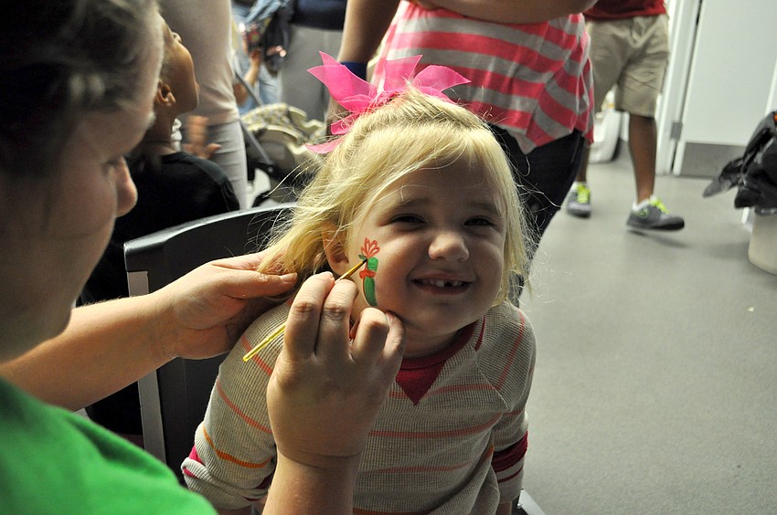 Willa Donovan gets a festive face painting