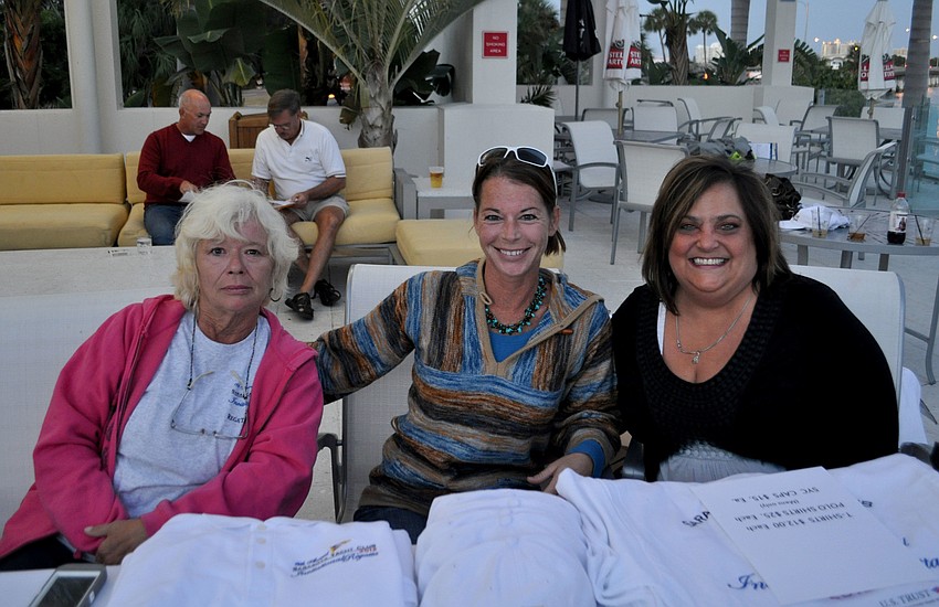 Karalee Hommes, Cassandra Roznos and Lindsay Krienen