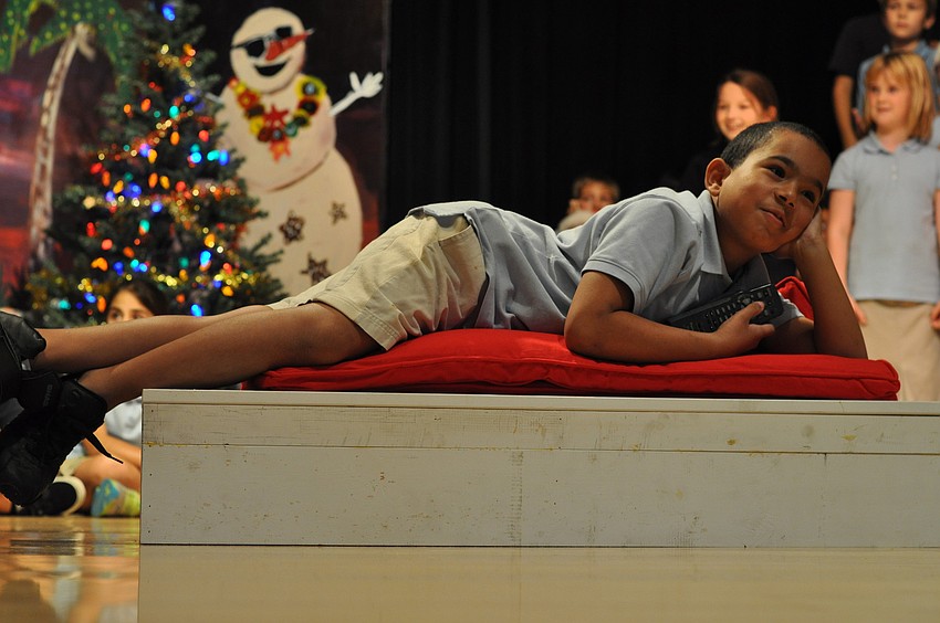 Noah Cummings flipped through the television channels as the holiday meal was being prepared.